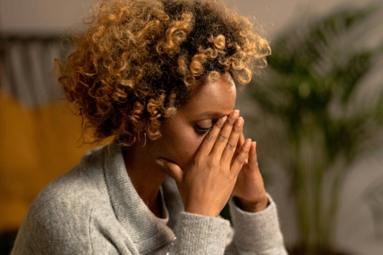 Read more about the article How to Overcome Blood Draw Anxiety: 10 Proven Tips That Actually Work